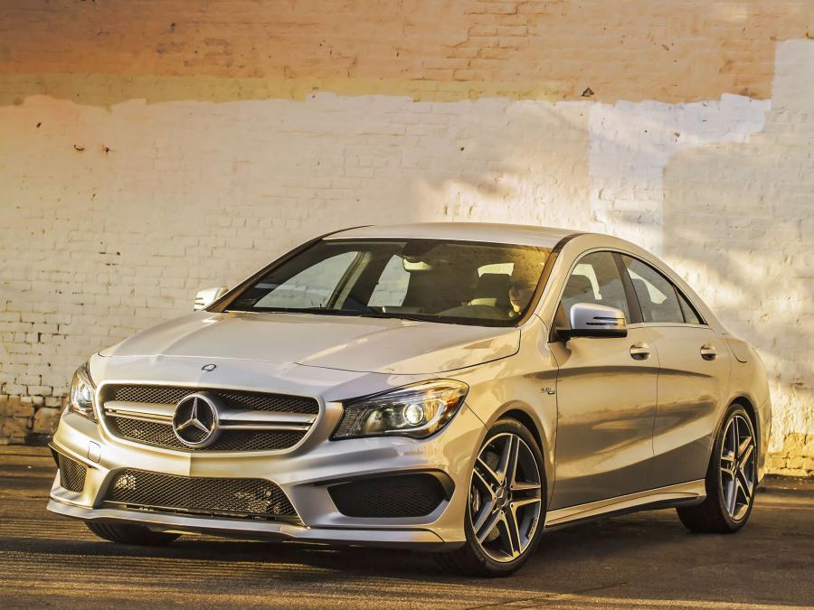  Mercedes-Benz CLA45 AMG 2013 года  (US) (фото 27 из 32)